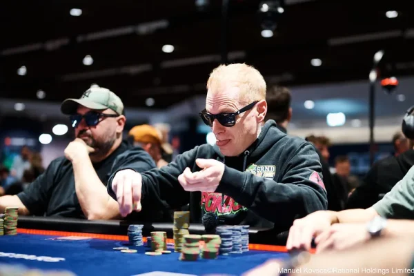 EPT Paris Main Event: Successful chip collecting for Teusl and Schneiders