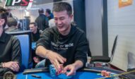 King’s IPS Main Event: 4.299 Entries! Martin Kabrhel Chipleader aus Tag 1H!