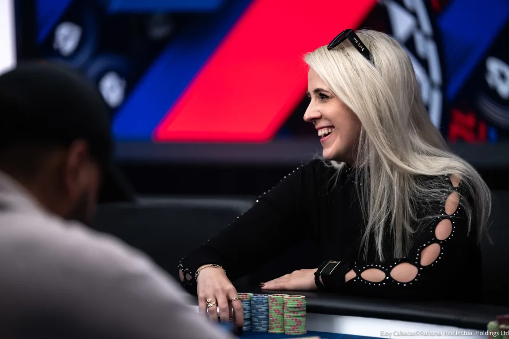 EPT Paris Main Event Day 4 – “xflixx” and Teusl dream of the €1,15m title in the final!