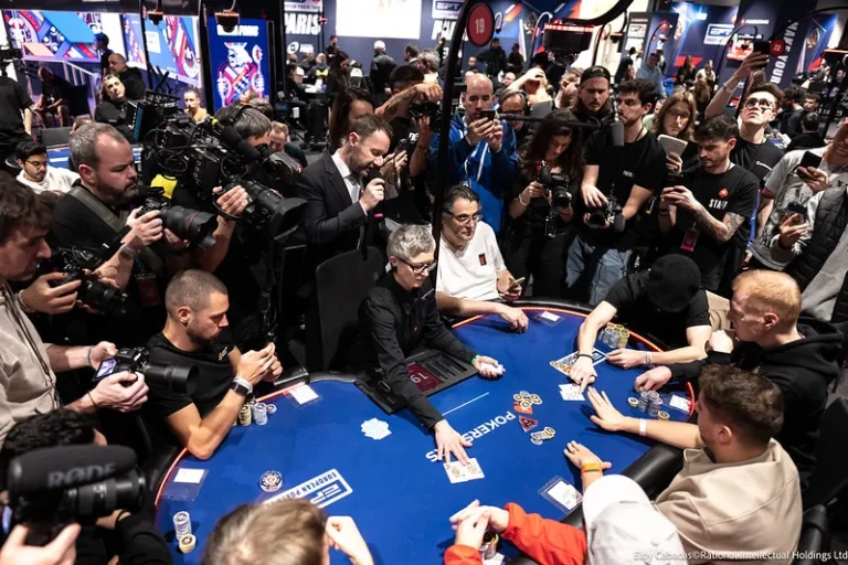 EPT Paris – Felix Schneiders is the strongest DACH hope in Main Event Day 3!