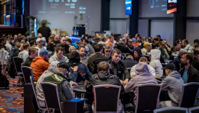 Zacharakis with a commanding lead in the Mystery Bounty Warm Up of the Vamos Poker Tour!