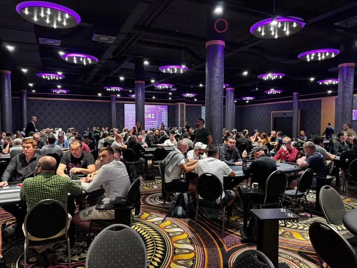 Card Casino SK – Three Austrians take the lead in Grand Prix Day 1C!
