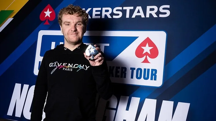 SCOOP – Wilson wins the Super Tuesday, „sintoras“ third / ZOOM-Trophy for „greenfou21“!