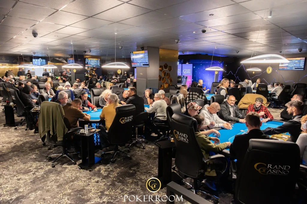 Massive overlay risk at the Keole Poker Home Party – Beck new mega chip leader!
