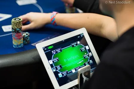Crazy double strike by “Premove” at the SCOOP on PokerStars!
