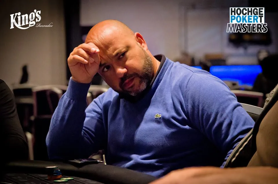 €1M gtd. King’s Million PLO ME started! “Jules” with mega chip lead, Zizka among survivors!