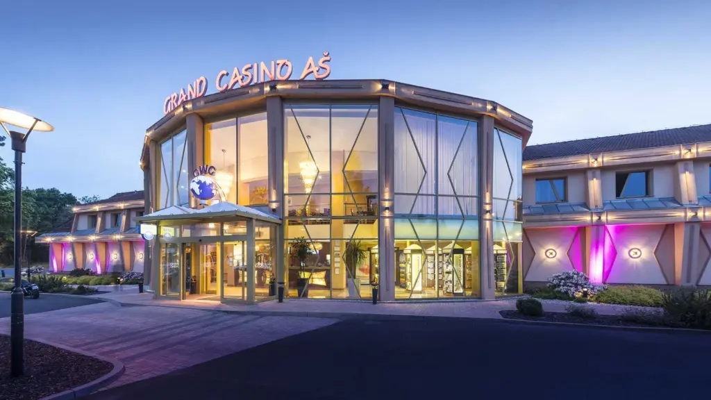 Four to Six: Main Event steht im Finale und Deal im Megastack!