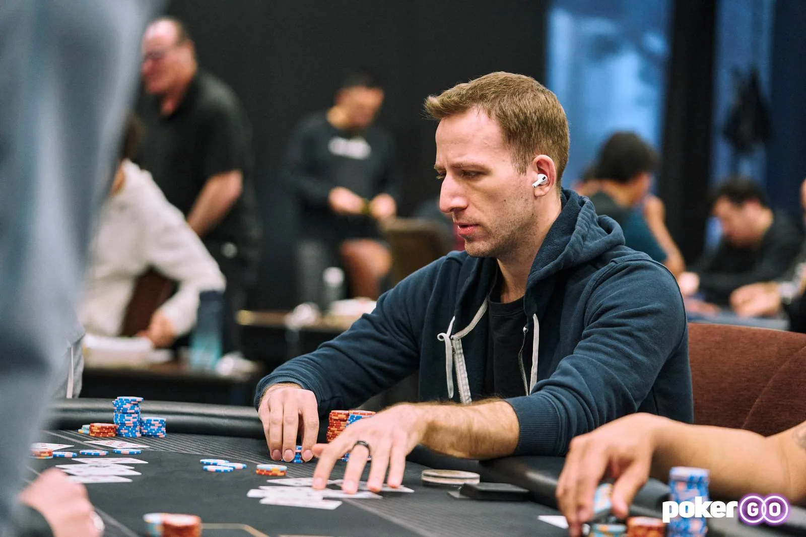 WSOPE #1: Benny Glaser leads The Opener Mystery Bounty into the final!