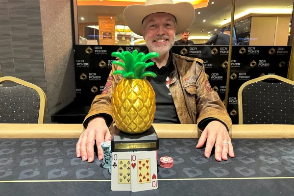 "Dieter Good" wins the golden pineapple at the BHD finale in the GCA!