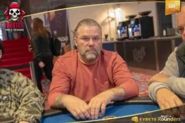 1D chip leader Mazouk cracks the million mark in the €1.5M gtd. Pirates‘ Poker Treasure Main Event!