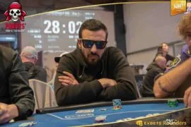 1D chip leader Mazouk cracks the million mark in the €1.5M gtd. Pirates‘ Poker Treasure Main Event!