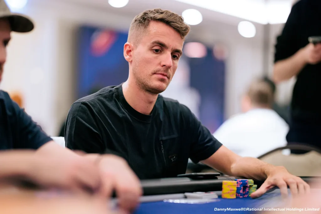 Eychenne ahead of Mulders at the top of the WSOPE Main Event field into Day 3 – €2m up top!