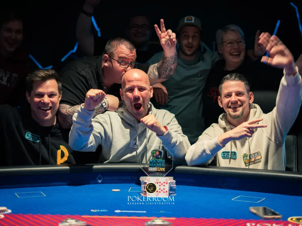 „Kojak“ wins the Community Clash PKO / „xflixx“ makes the cut in the Poker Community Festival Main Event!