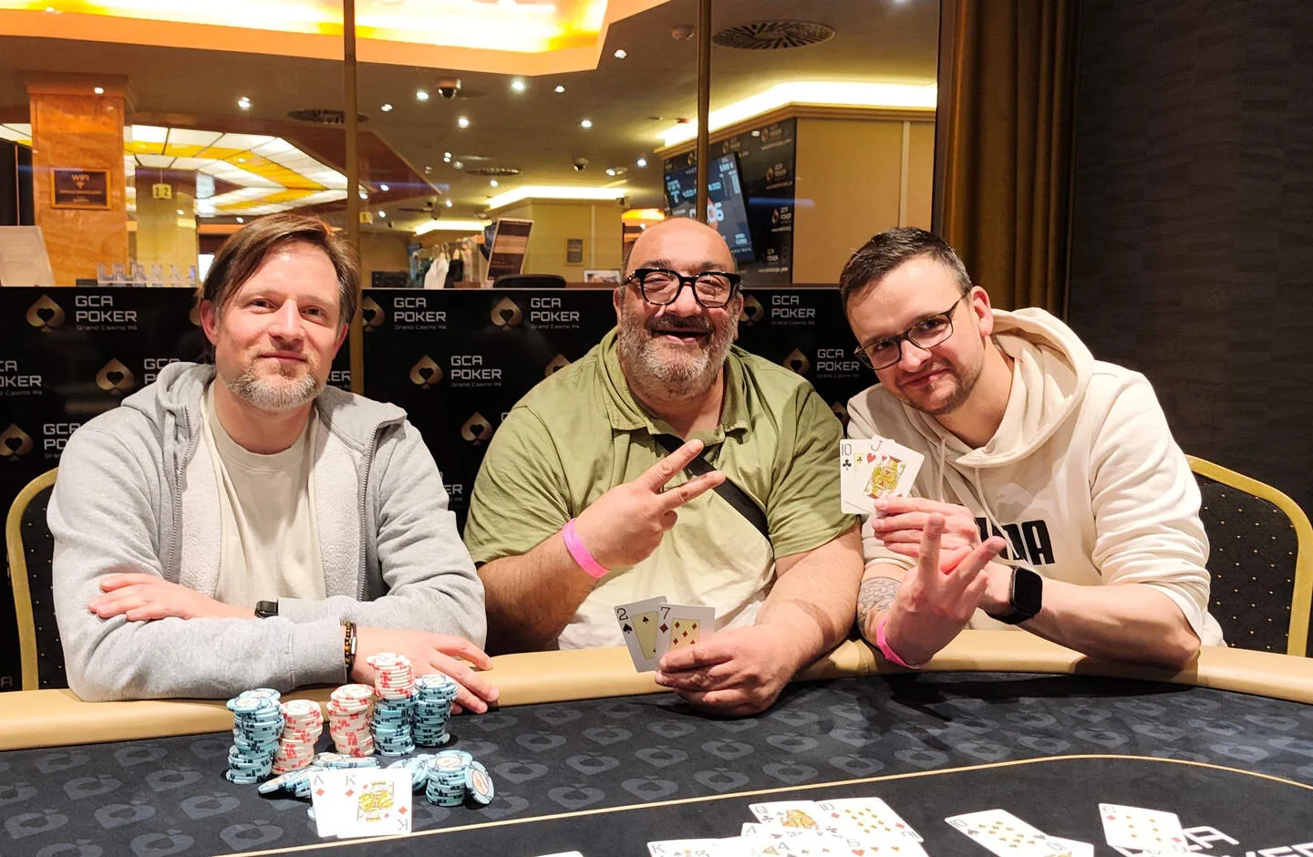 Four to Six: Main Event steht im Finale und Deal im Megastack!