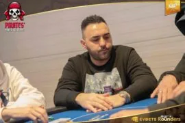 1D chip leader Mazouk cracks the million mark in the €1.5M gtd. Pirates‘ Poker Treasure Main Event!