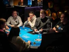 „Kojak“ wins the Community Clash PKO / „xflixx“ makes the cut in the Poker Community Festival Main Event!